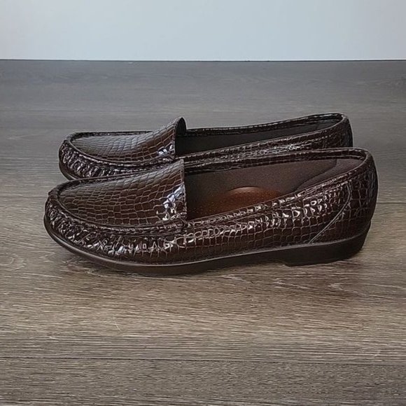 SAS Simplify Tripad‎ Brown Croc Embossed Loafers Size 8.5 N Slip-On EUC - Picture 1 of 8